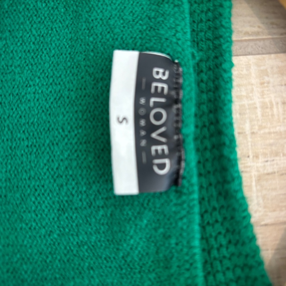 Beloved Green V-Neck Cardigan Sweater - Soft Knit Button Front - Size S - Picture 5 of 6